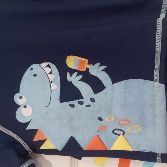 Freestyle 2 piece boys adorable rashguard set for the beach NWT size 24 Months - Picture 3 of 4